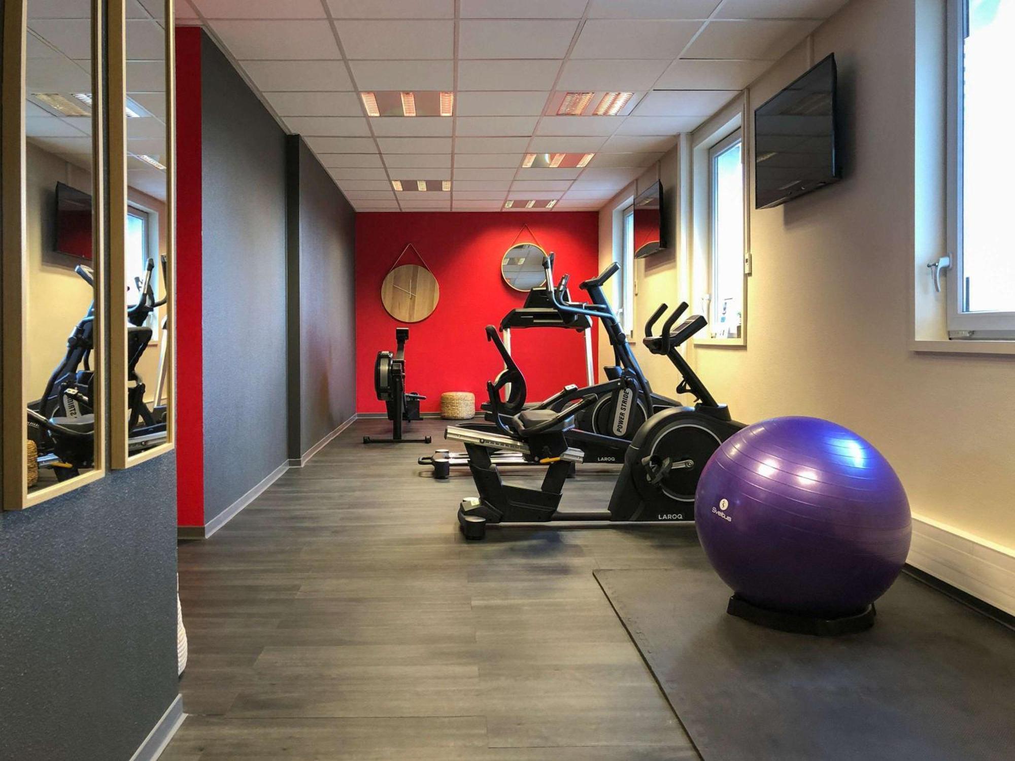 Ibis Saint-Genis-Pouilly Geneve Otel Dış mekan fotoğraf
